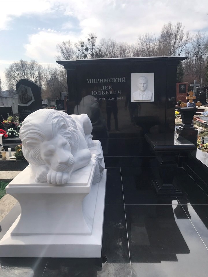 Malhaz Marble | Пам’ятники